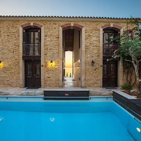 Creta Seafront Residences ホテル レティムノ