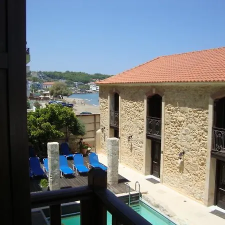 ホテル Creta Seafront Residences 3*
