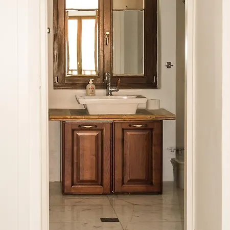 Creta Seafront Residences ホテル 3*