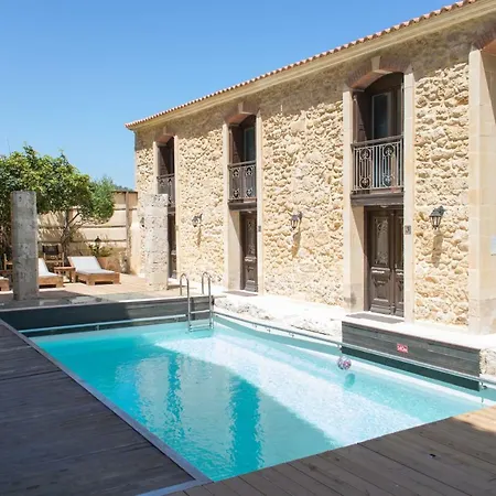 Hotel Creta Seafront Residences